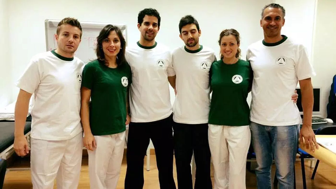 Monitorizando a alumnos portugueses en la clínica escuela