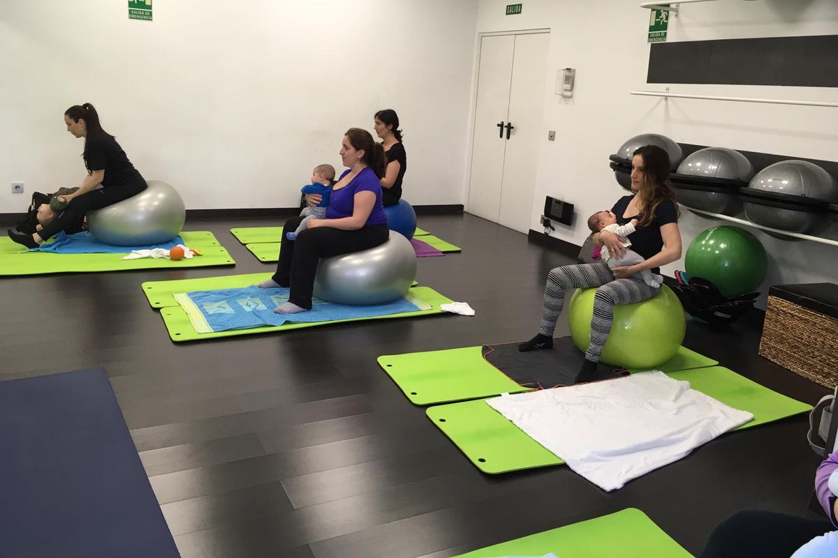 pilates con bebes mamas valdemoro